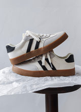 Load image into Gallery viewer, White Stripe Lace Up Sneakers
