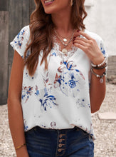 Load image into Gallery viewer, White Floral Scalloped V-Neck Short Sleeve
