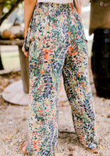 Load image into Gallery viewer, Multicolor Wide Leg Pants
